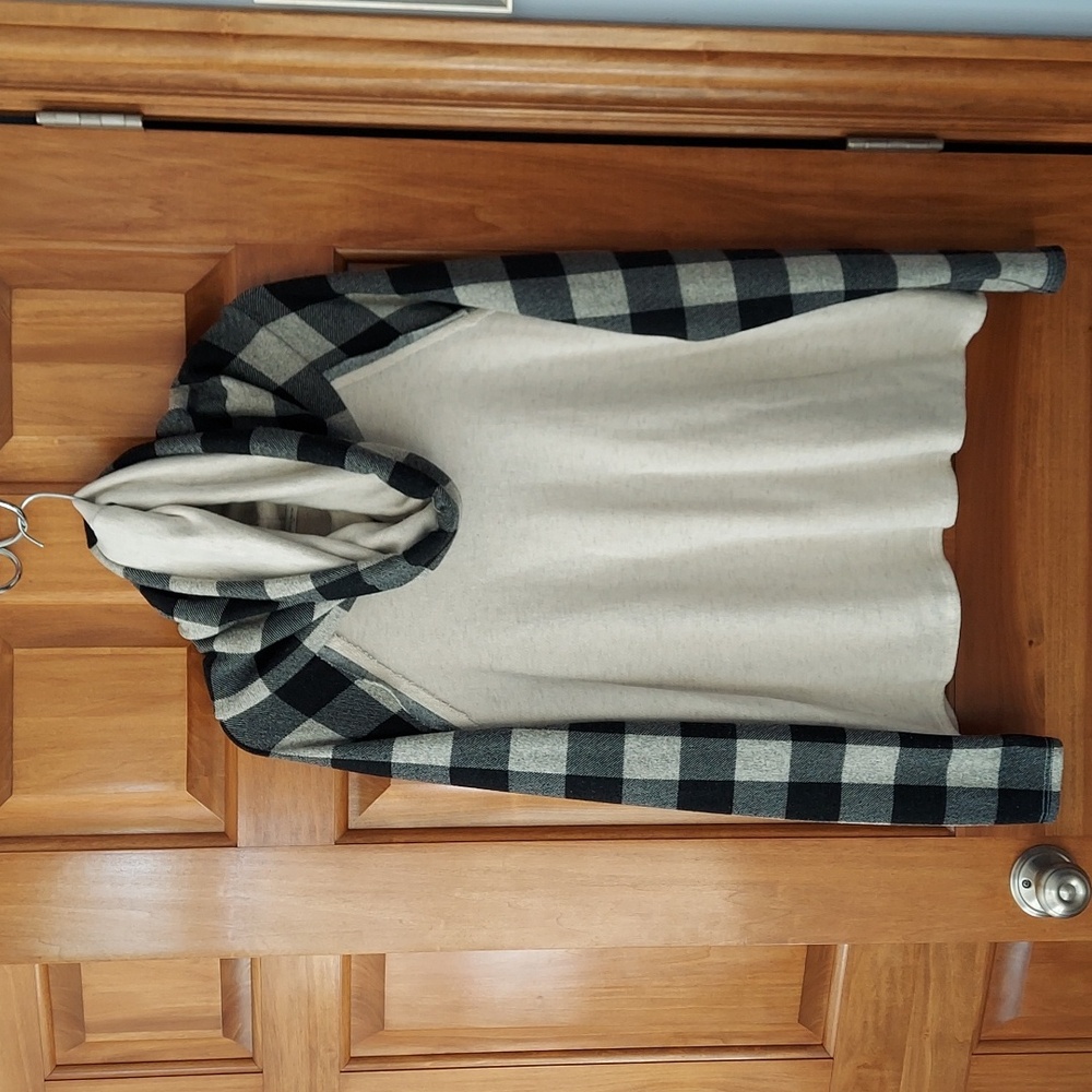 * 12 Pm By Mon Ami Cowl Neck Sweater with Plaid Sleeves, Size Large, Like New